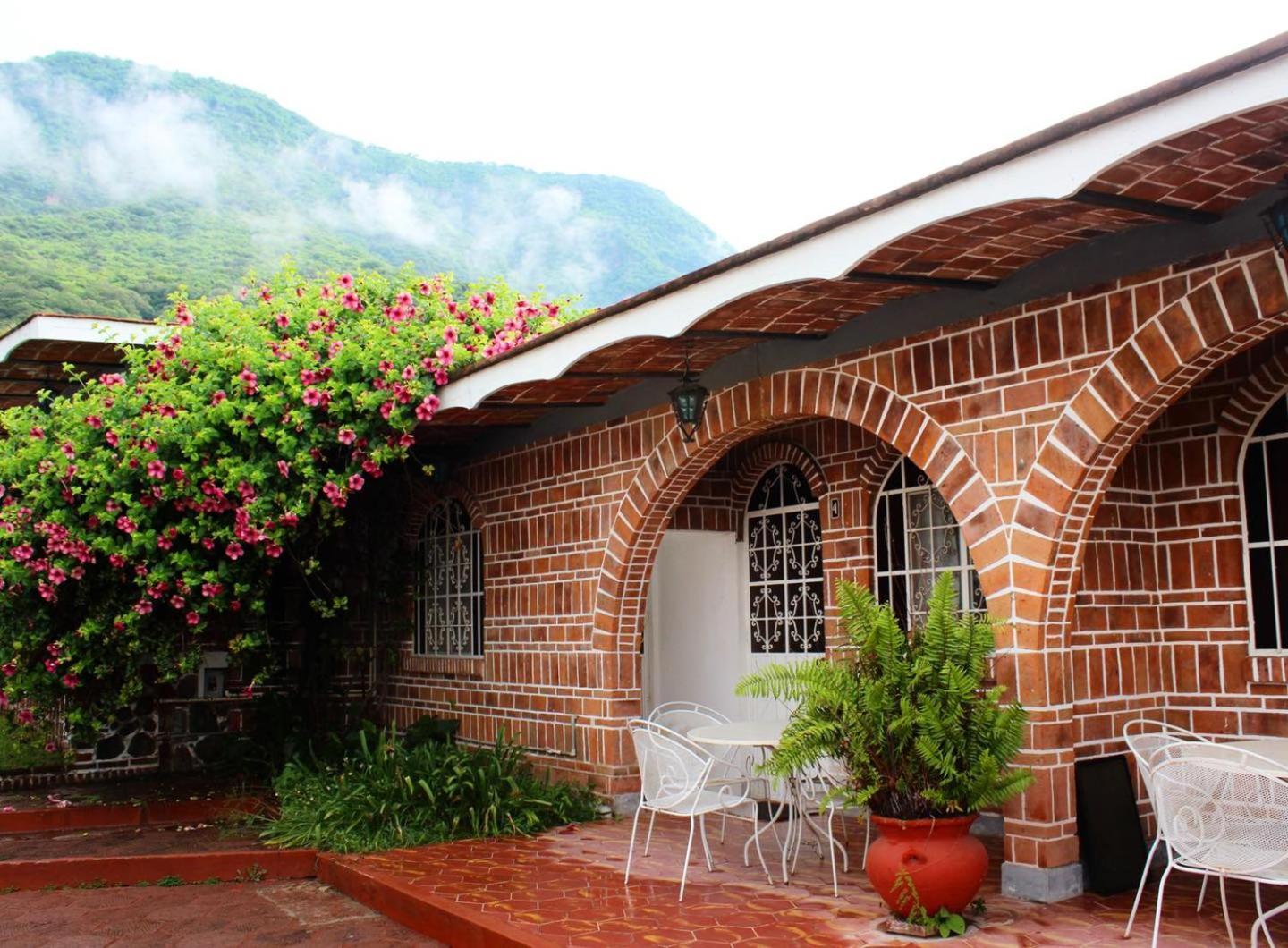 Mama Chuy Hotel & Villas San Juan Cosala Exterior photo