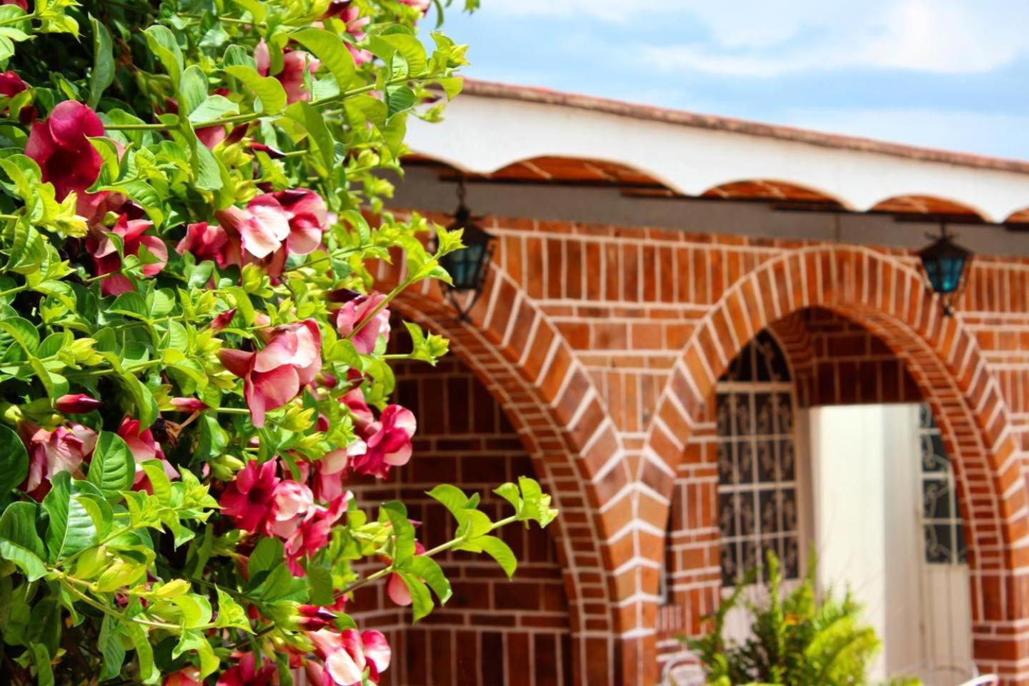 Mama Chuy Hotel & Villas San Juan Cosala Exterior photo